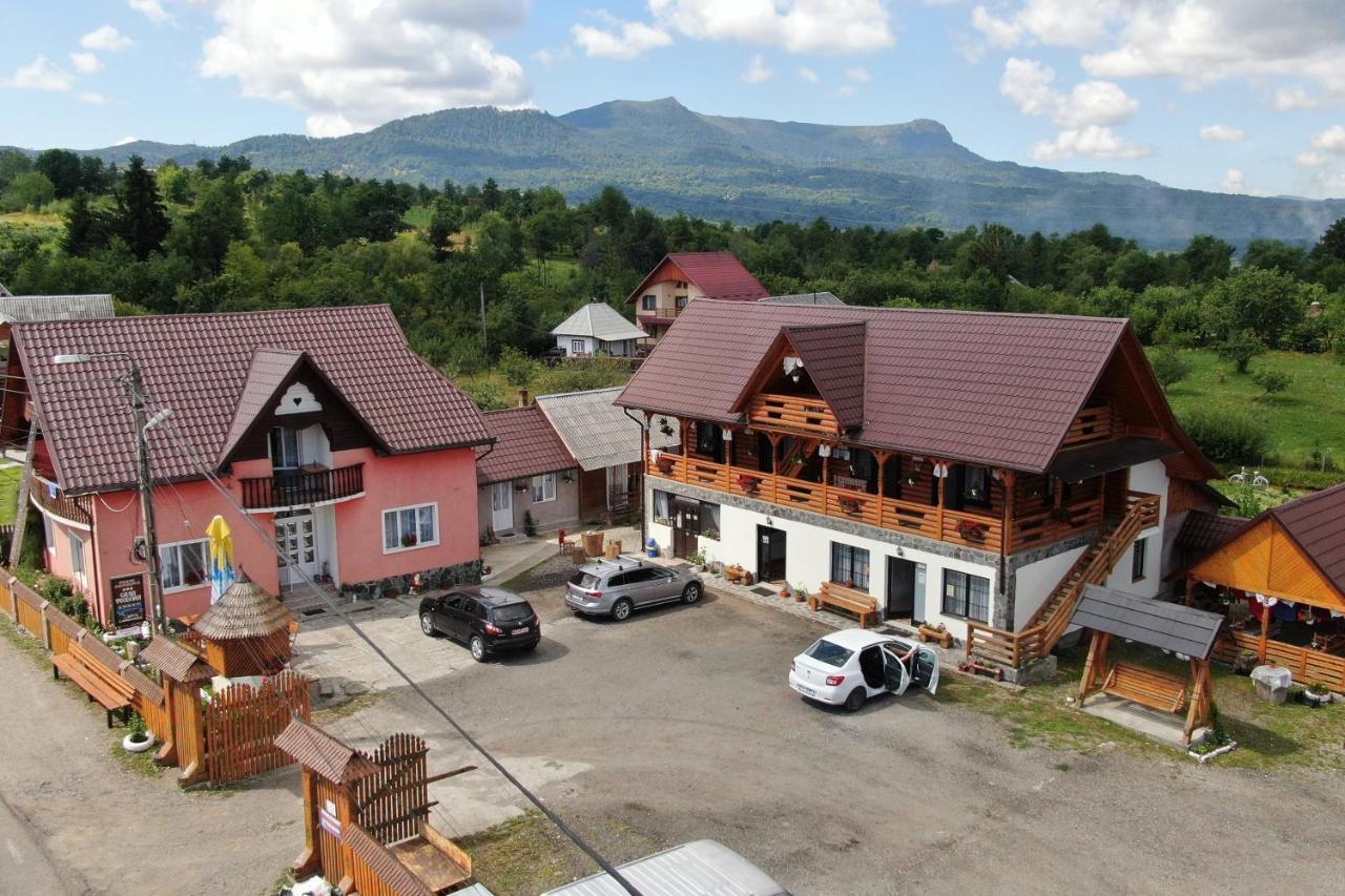 Pensiune Agroturistica "Casa Teodora" Budesti  Exterior photo
