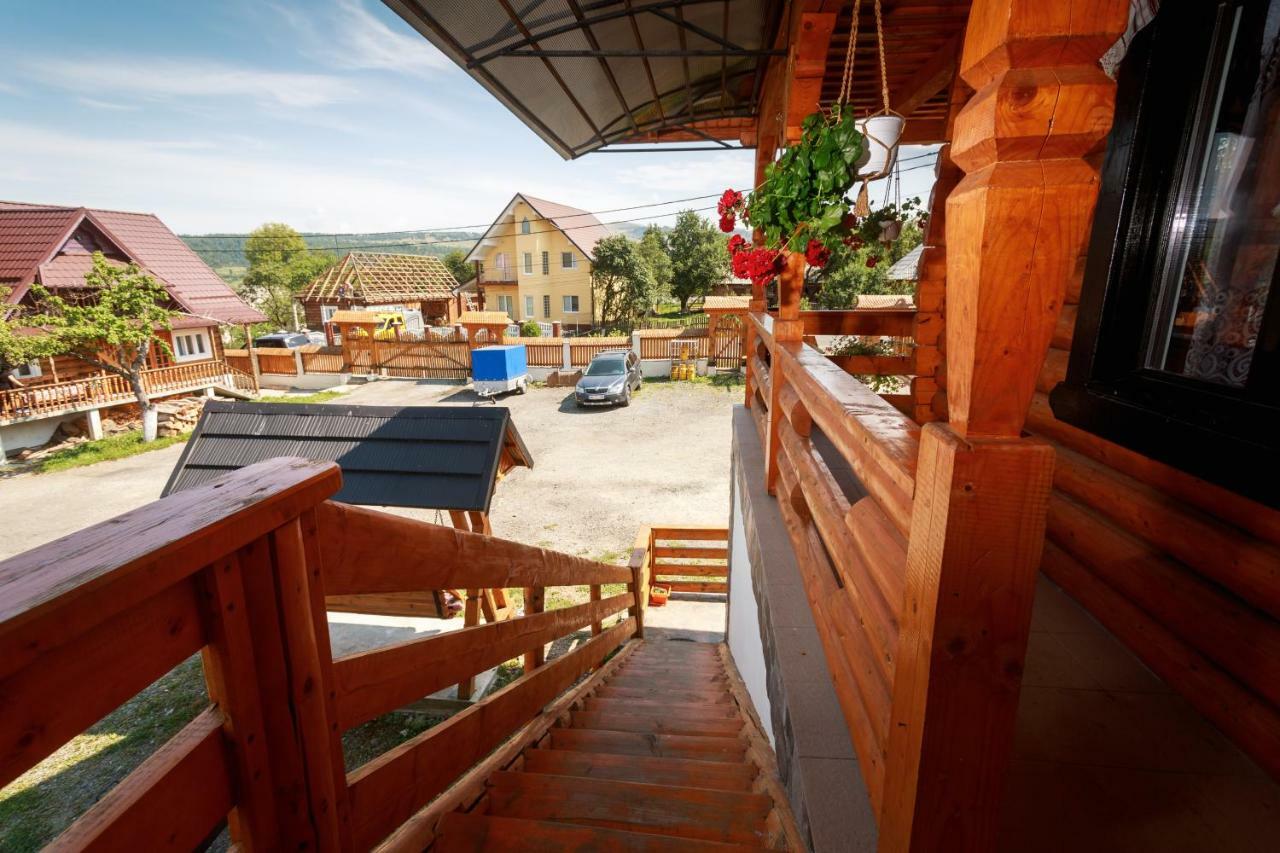 Pensiune Agroturistica "Casa Teodora" Budesti  Exterior photo